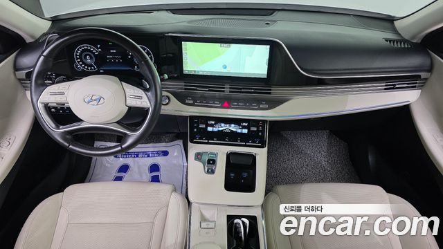 Hyundai Grandeur — interior