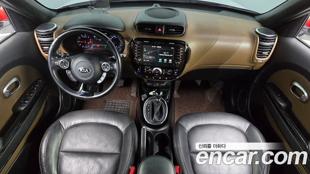 Kia Soul — interior