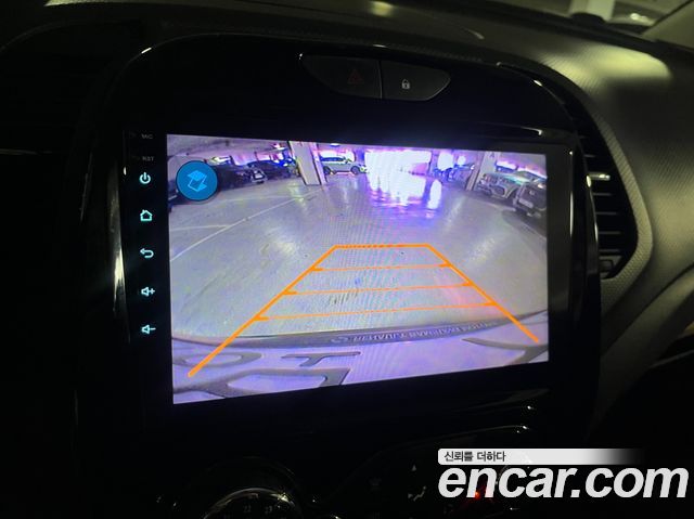 Renault Korea QM3 — interior