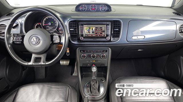 Volkswagen Beetle — interior