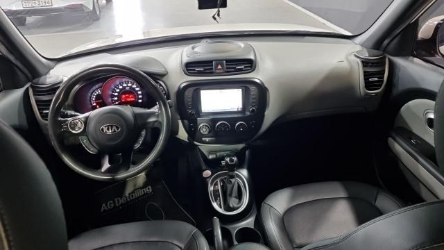 Kia Soul — interior