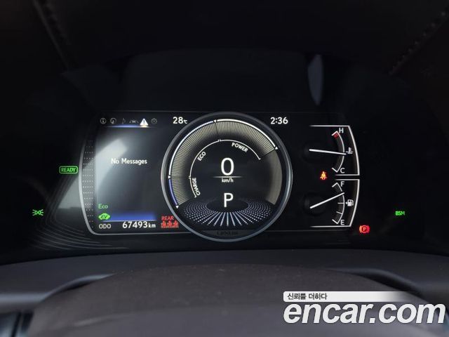 Lexus ES — interior