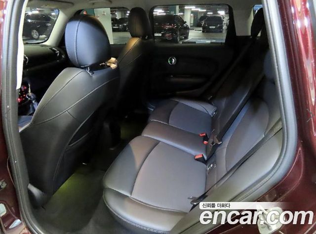 MINI Clubman — interior