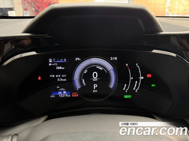 Lexus NX — interior