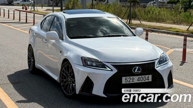 Lexus IS — exterior