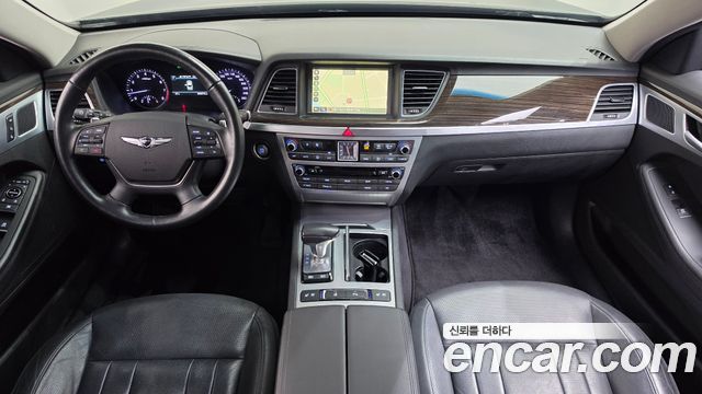 Genesis G80 — interior