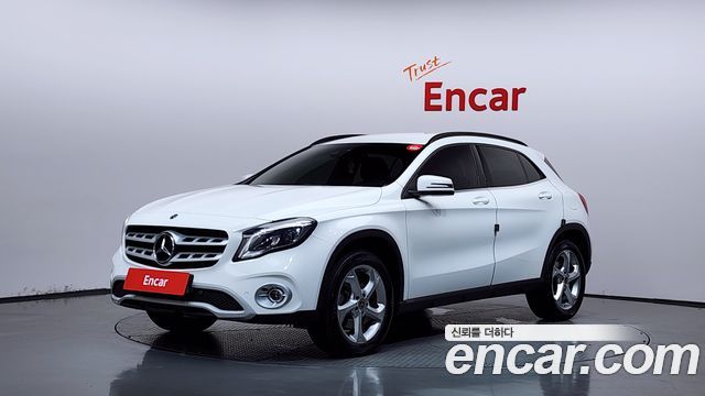 Mercedes-Benz GLA-Class — exterior