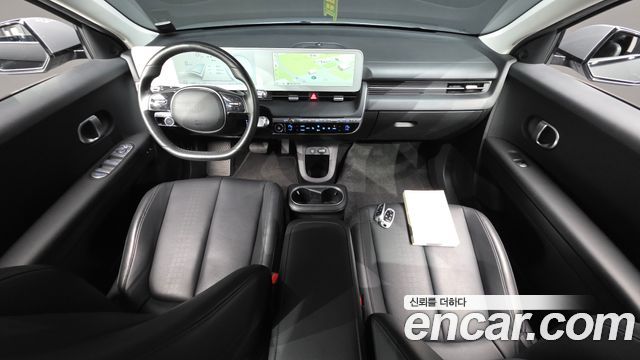 Hyundai IONIQ 5 — interior