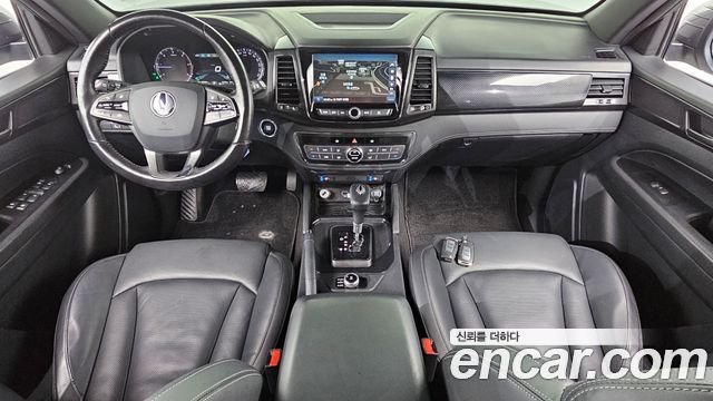 KG Mobility Rexton — interior