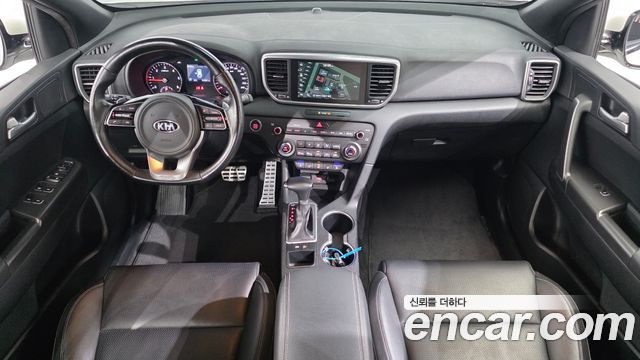 Kia Sportage — interior