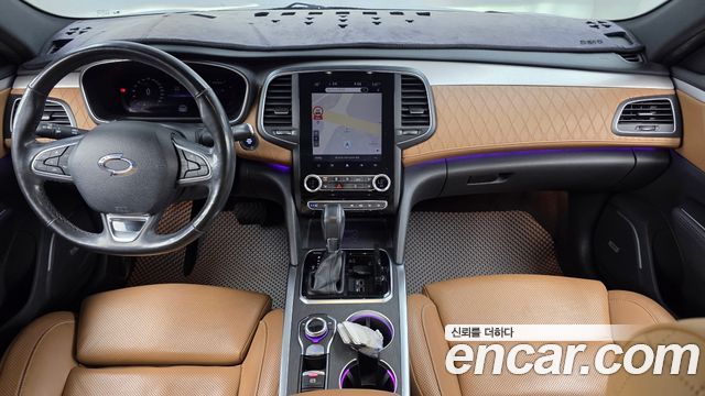 Renault Korea SM6 — interior