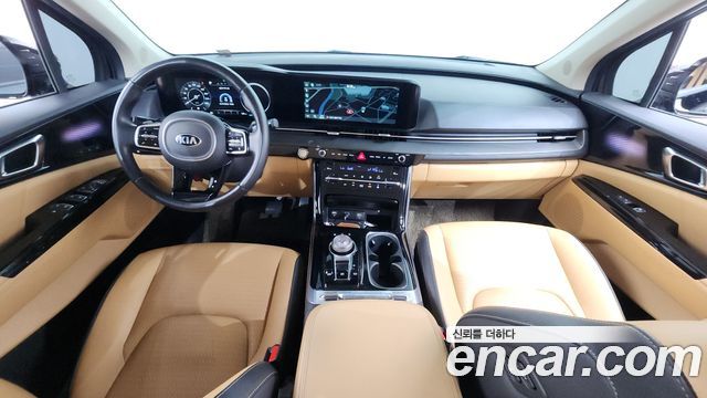 Kia Carnival — interior