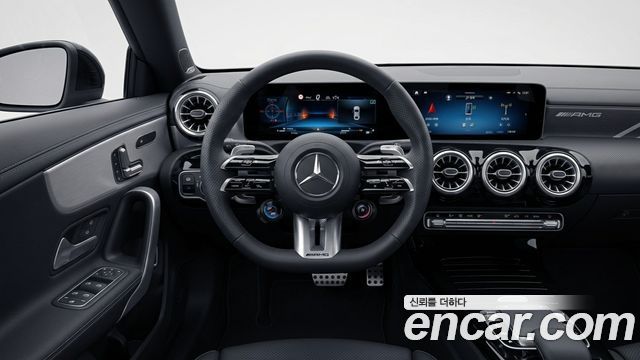 Mercedes-Benz CLA-Class — interior