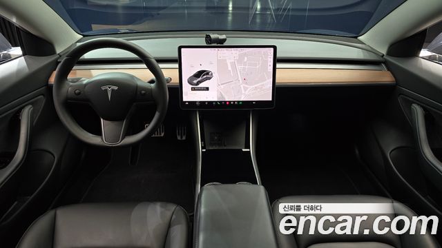 Tesla Model 3 — interior