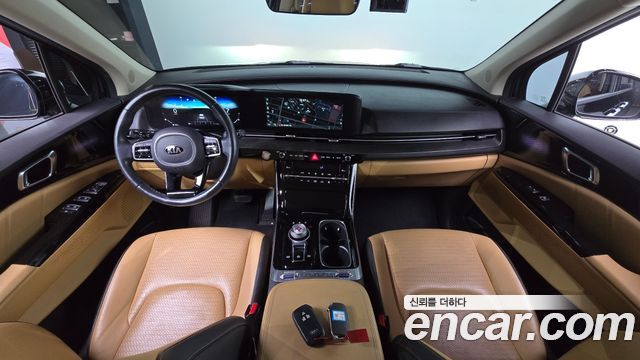 Kia Carnival — interior