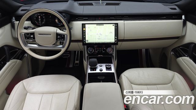 Land Rover Range Rover — interior