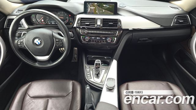 BMW 4 Series — interior