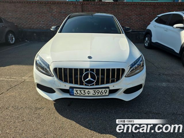Mercedes-Benz C-Class — exterior