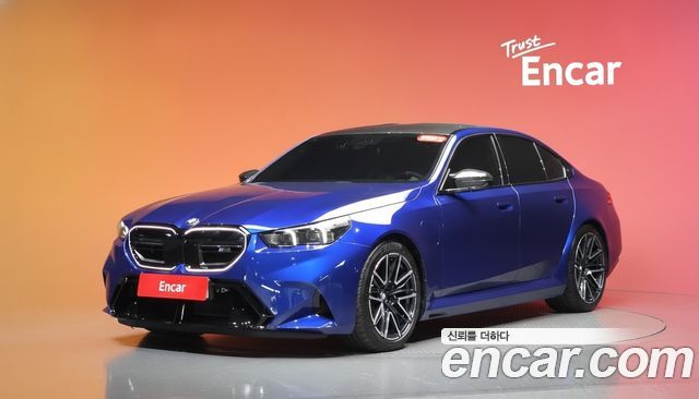 BMW M5 — exterior