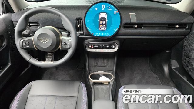 MINI Cooper — interior