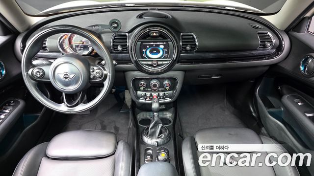 MINI Clubman — interior