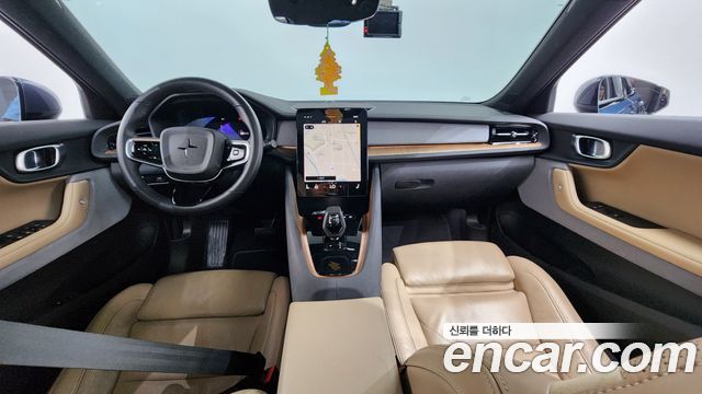 Polestar 2 — interior