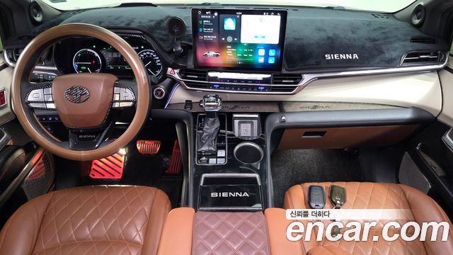 Toyota Sienna — interior