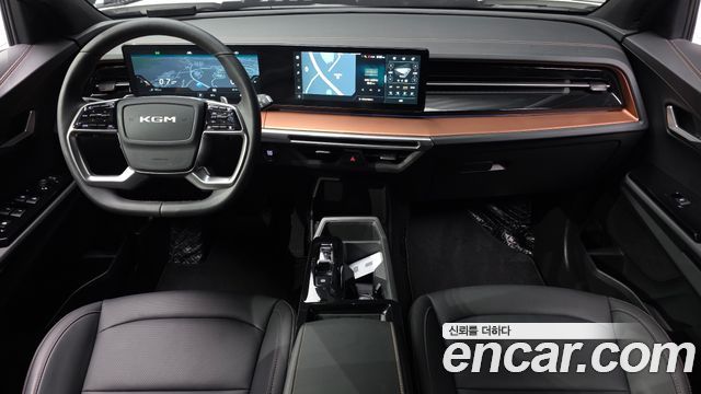 KG Mobility Torres — interior