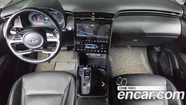 Hyundai Tucson — interior