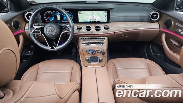 Mercedes-Benz E-Class — interior