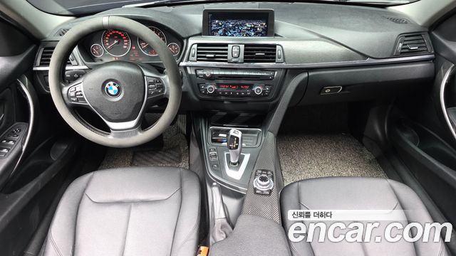 BMW 3 Series — interior