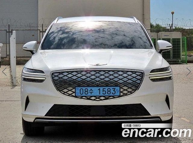 Genesis GV70 — exterior