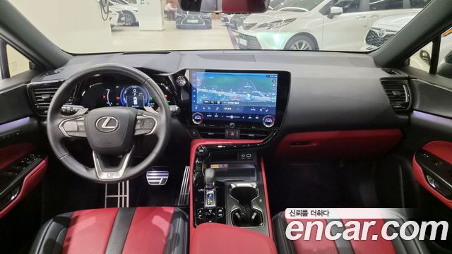 Lexus NX — interior