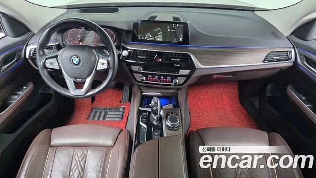 BMW Gran Turismo GT — interior
