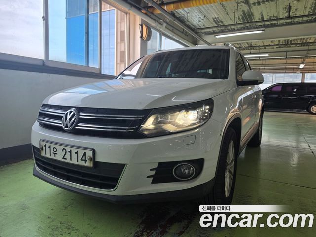 Volkswagen Tiguan — exterior