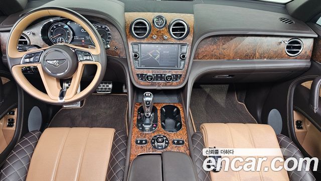 Bentley Bentayga — interior