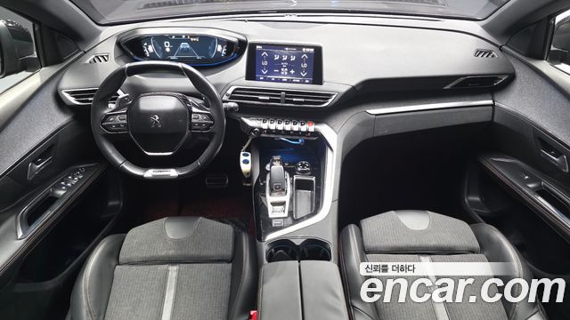 Peugeot 5008 — interior