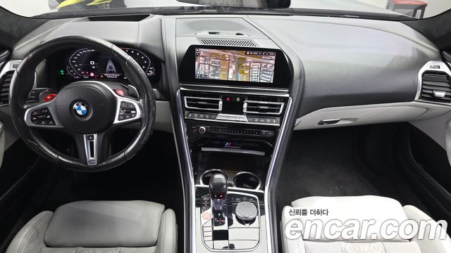 BMW M8 — interior