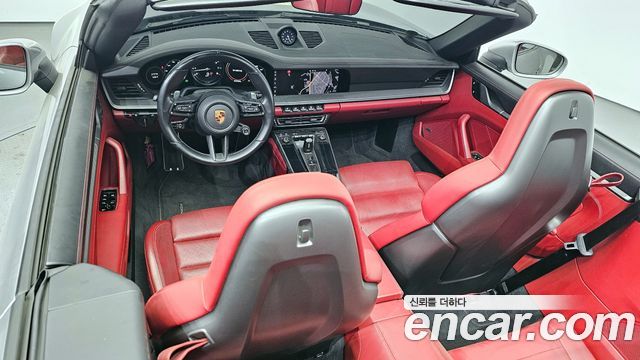 Porsche 911 — interior