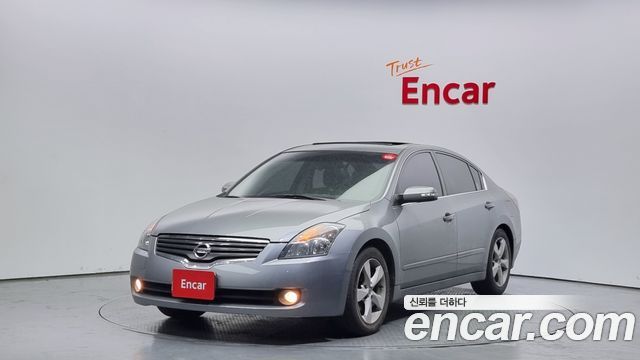 Nissan Altima — exterior
