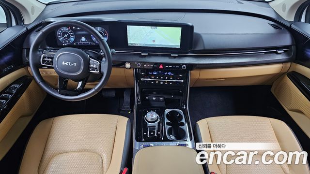 Kia Carnival — interior