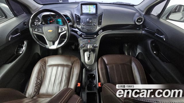 Chevrolet Korea Orlando — interior