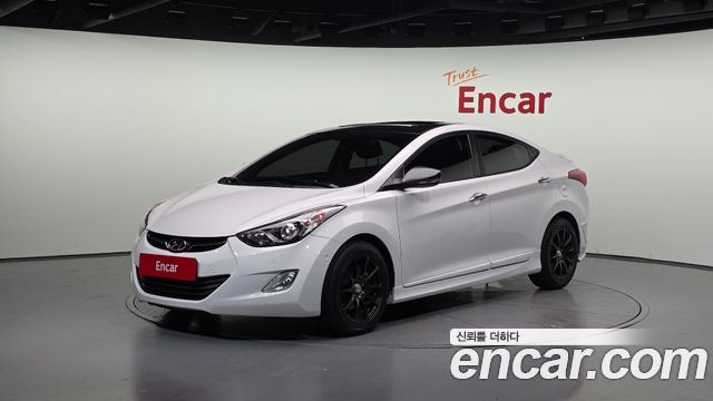 Hyundai Avante — exterior