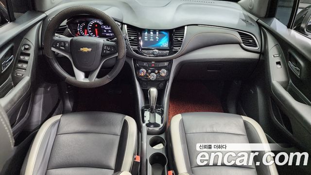 Chevrolet Korea Trax — interior