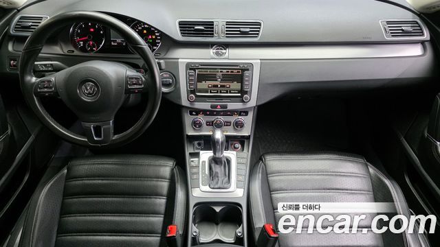 Volkswagen CC — interior