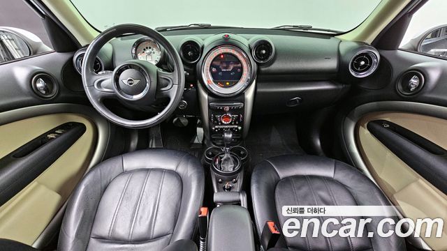 MINI Countryman — interior