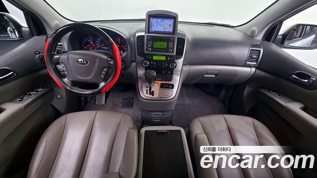 Kia Carnival — interior