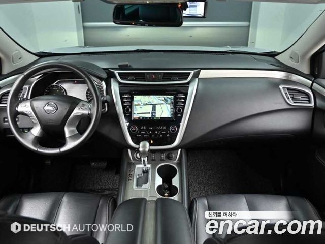Nissan Murano — interior