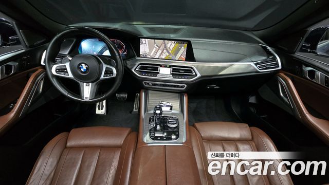 BMW X6 — interior
