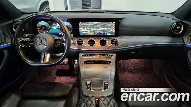 Mercedes-Benz E-Class — interior